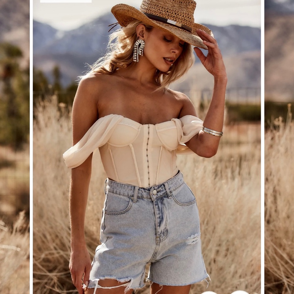 12th Tribe Besame Cream Corset Top Large